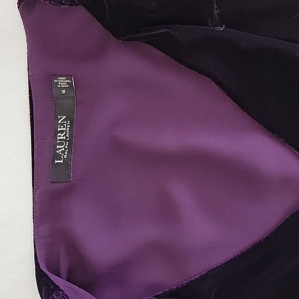Lauren Ralph Lauren sz14 Velvet Button Font Puff 3/4 Sleeve Top Purple BinH - Picture 8 of 8
